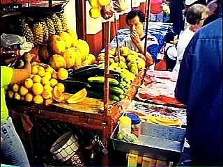 Typische mittelamerikanischer Markt mit exotischen Früchten.
